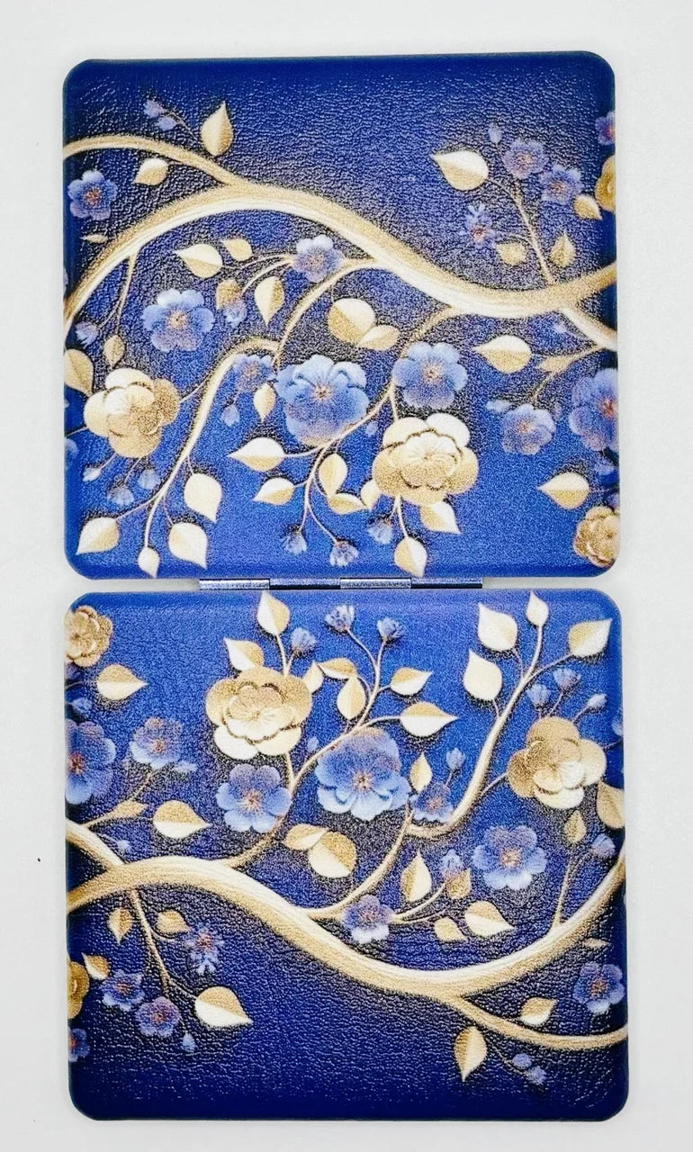 Both decorated exterior sides of the Blue and Gold Flowers On Blue bead case