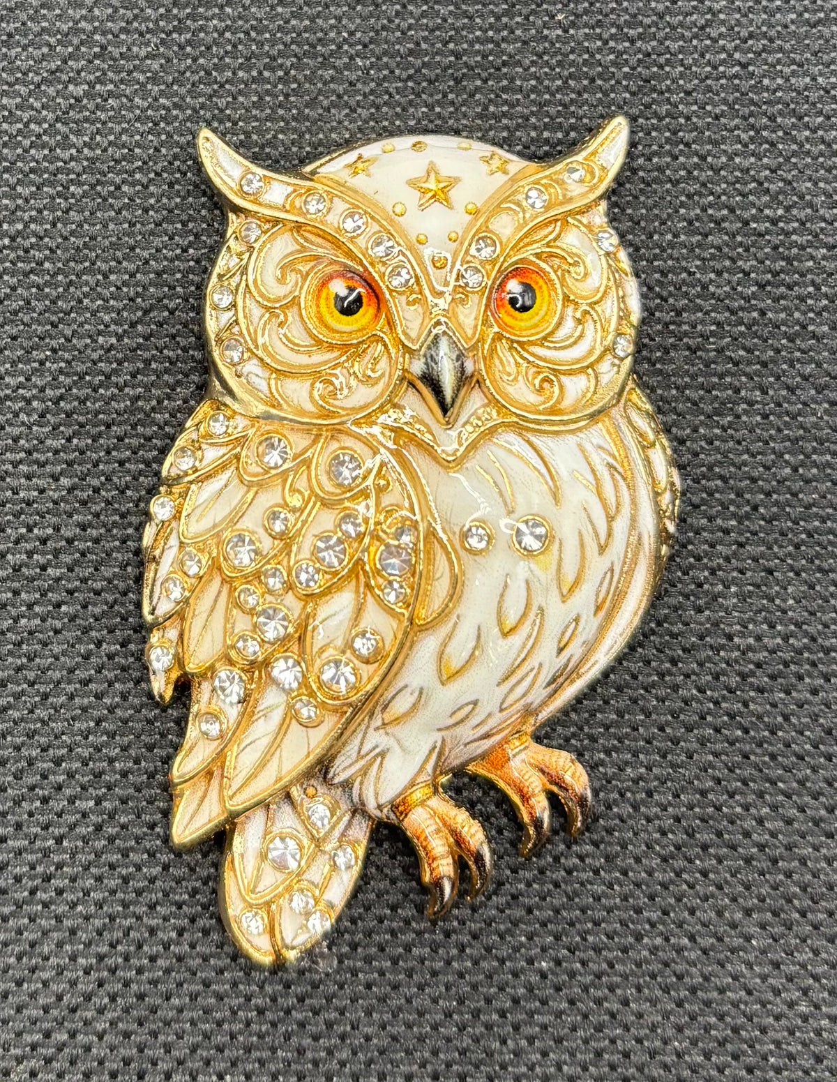 Gorgeous Cream and Gold Owl with Crystals Needle Minder