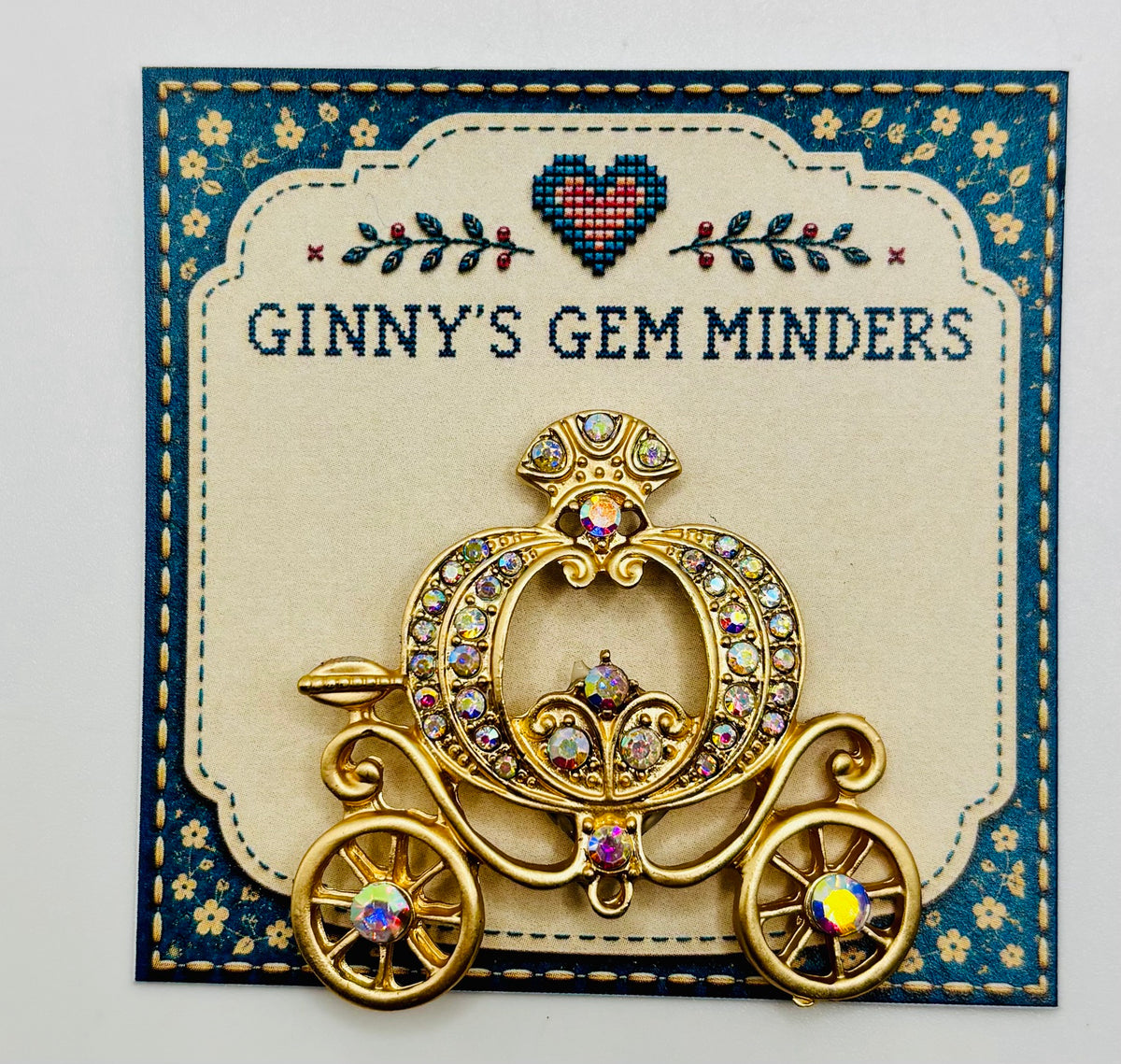 Beautiful Gold and Crystal Pumpkin Carriage Needle Minder — display card