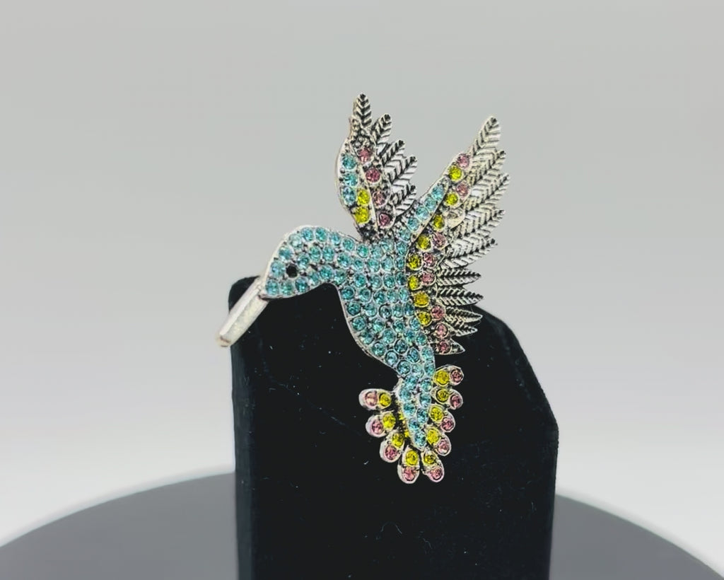 Pretty Light Blue Crystal Hummingbird Needle Minder