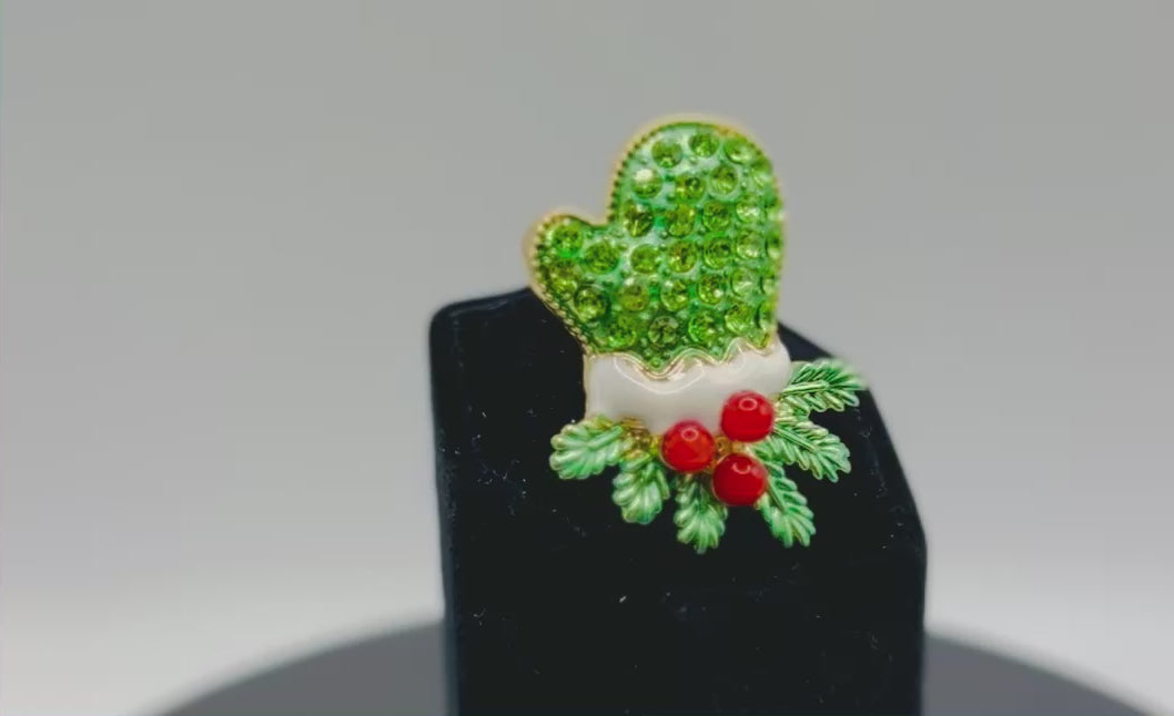Cute Small Green Crystal Mitten Needle Minder