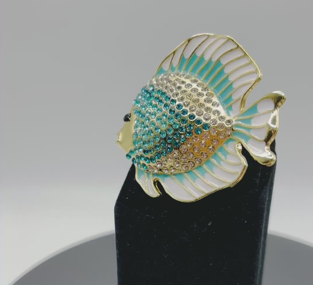 Beautiful Blue and White Crystal Discus Fish Needle Minder