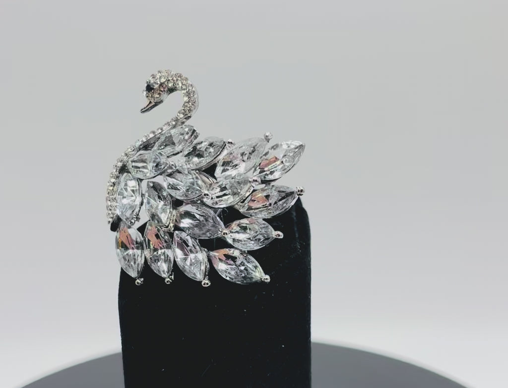 Stunning Crystal Swan Needle Minder