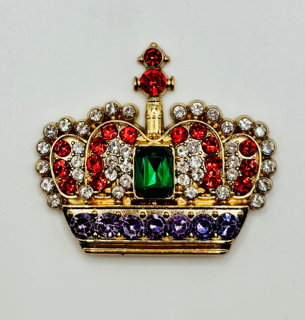 Stunning Crystal Crown Needle Minder — white background