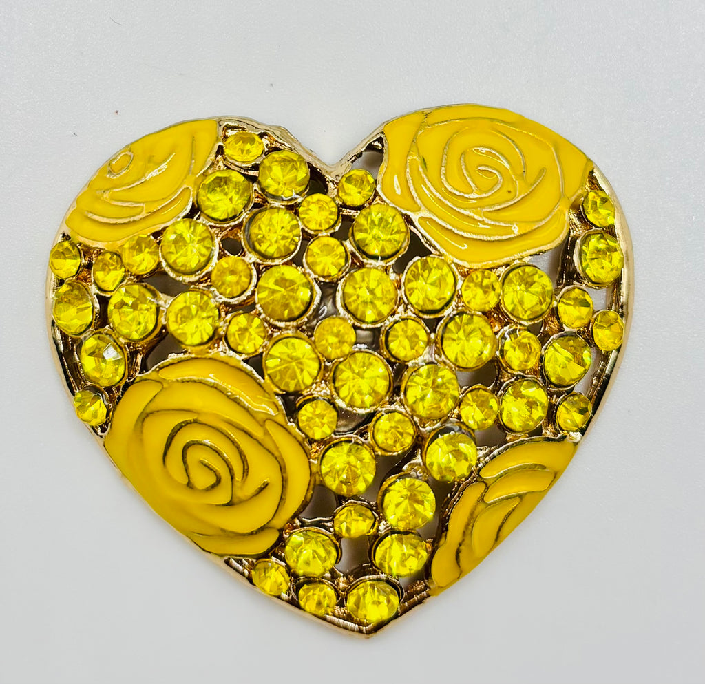 Pretty Yellow Roses Crystal Heart Needle Minder — white background